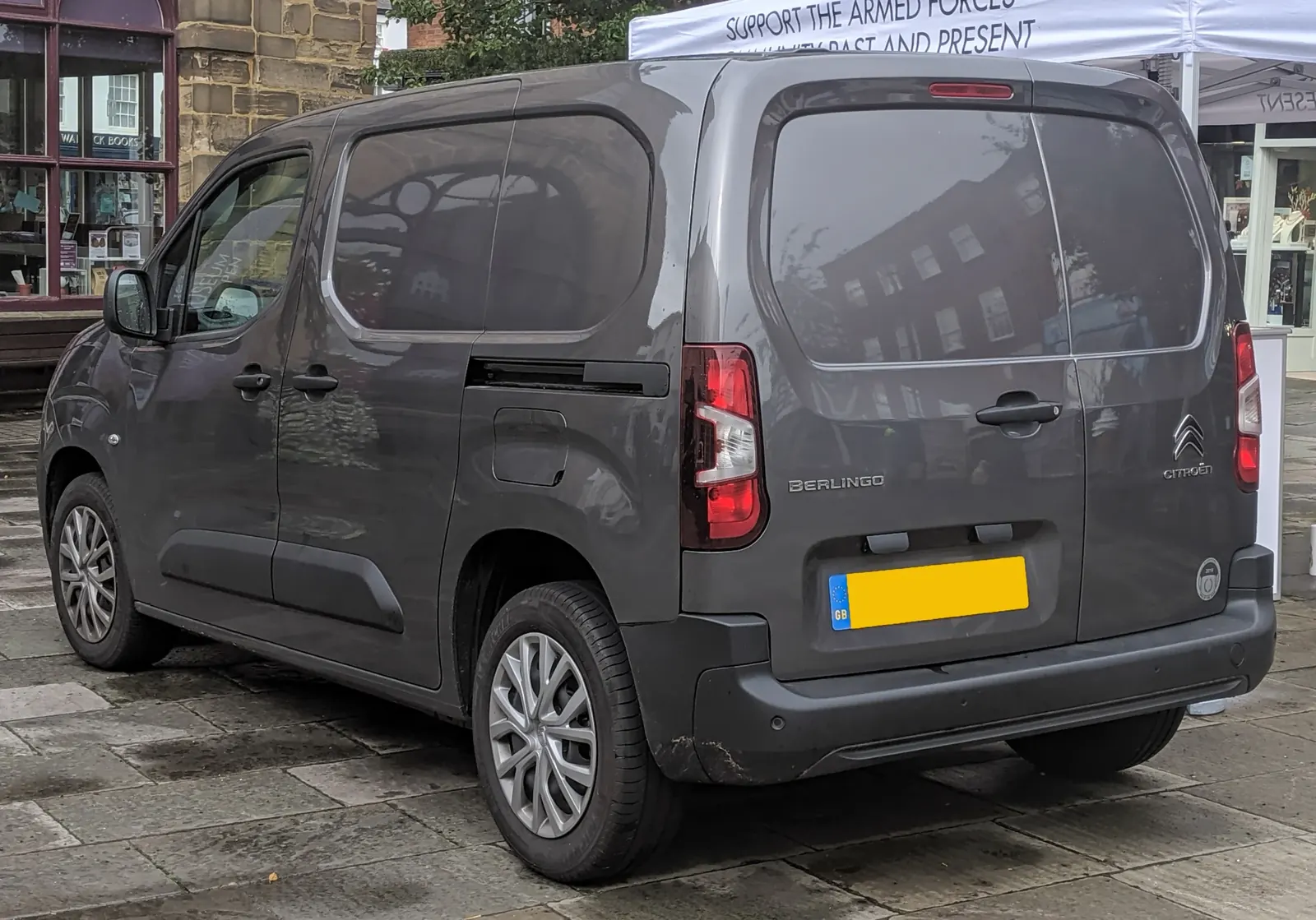 Citroën Berlingo van — rear view before lock upgrade — LT Lockworks South London